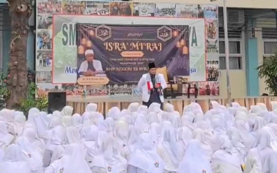 Perayaaan Hari Isra Mi'raj Di Sekolah SMPN 29 SURABAYA